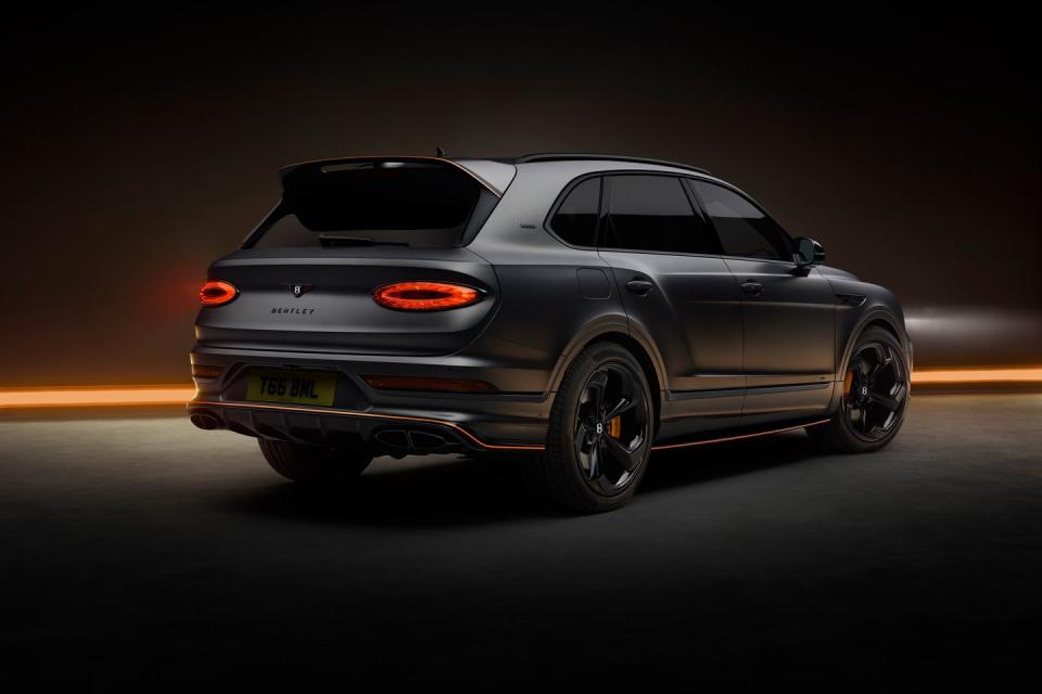 2024 bentley bentayga s black edition