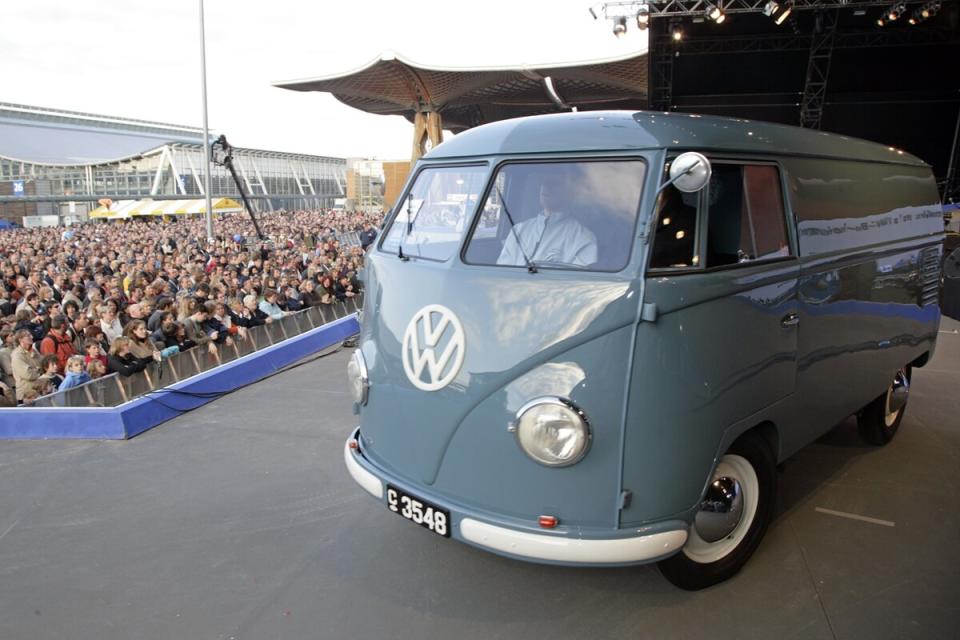 VWBusFestival_3.jpg