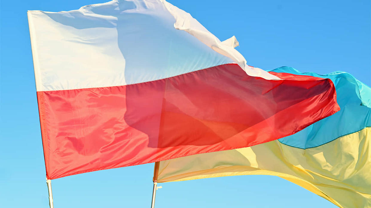 The flag of Polan and the flag Ukraine. Stock photo: Getty Images