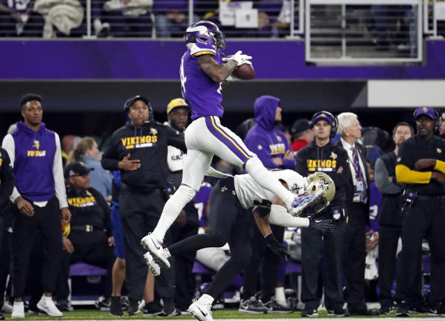 Minnesota beats New Orleans on miracle last-second play, advance