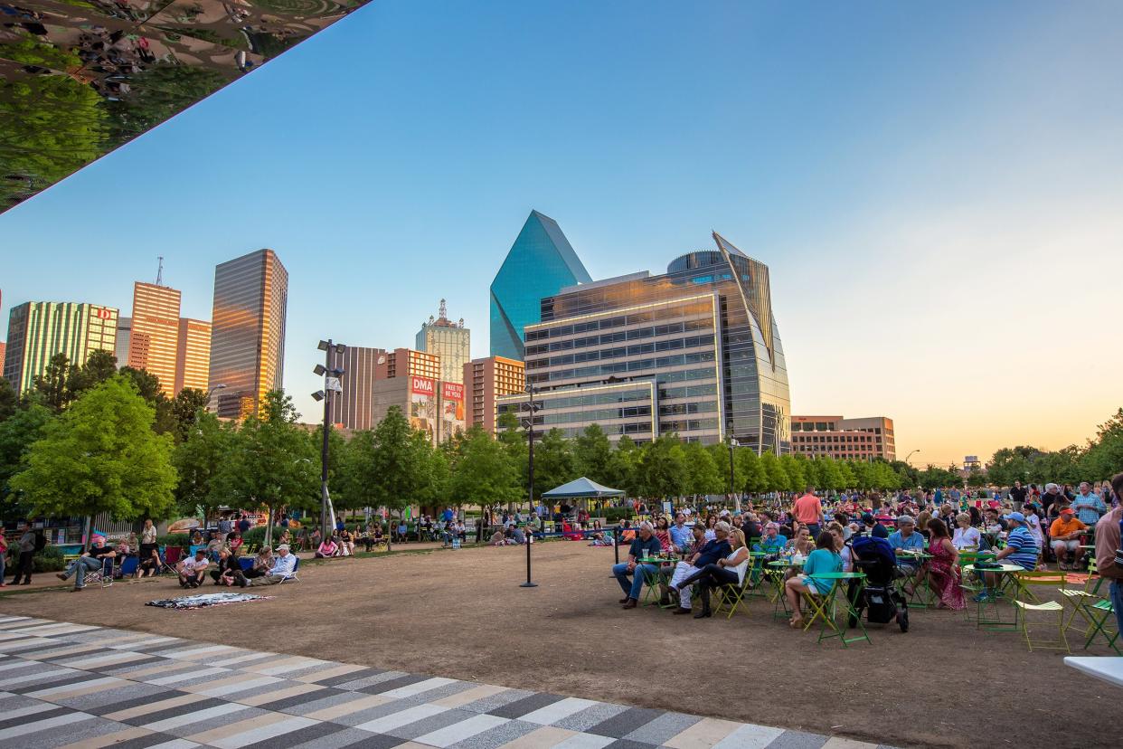 Klyde Warren Park, Dallas