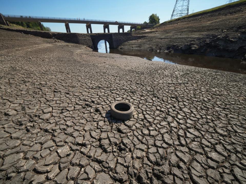 Low water levels at Baitings Reservoir, Yorkshire (Getty Images)