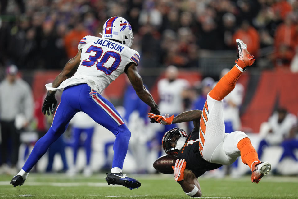 Cincinnati Bengals wide receiver Ja'Marr Chase, right, is unable to pull in a catch against Buffalo Bills cornerback Dane Jackson during the second half of an NFL football game, Sunday, Nov. 5, 2023, in Cincinnati. (AP Photo/Carolyn Kaster)