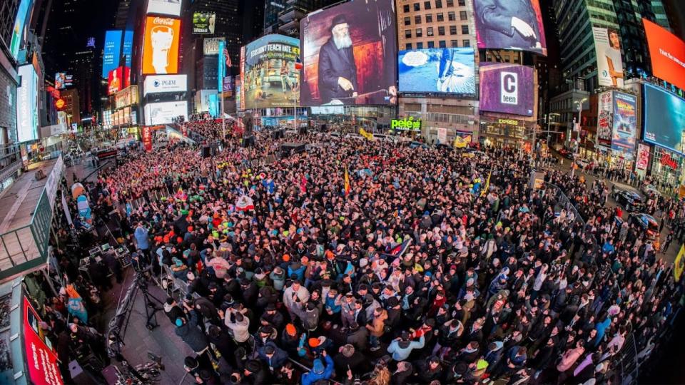 More than 3,000 Jewish teens from 30 countries will converge on New York City this weekend for the annual CTeen International Summit, which included a mega post-Shabbat rally in Times Square and a concert featuring the Jewish rapper Nissim Black.
