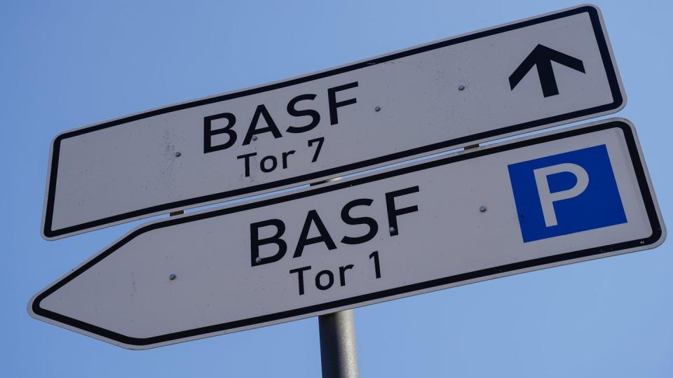 BASF hat die Prognose gestrichen, aber eine Dividende für die Aktionäre gibt es trotzdem.