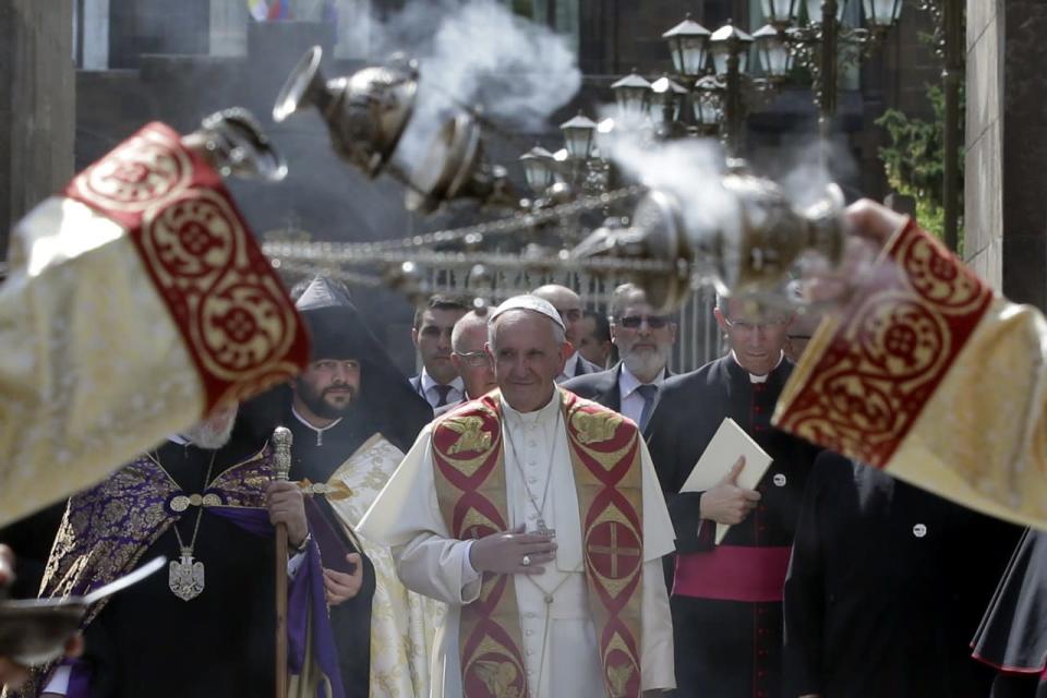 Pope Francis arrives for visit