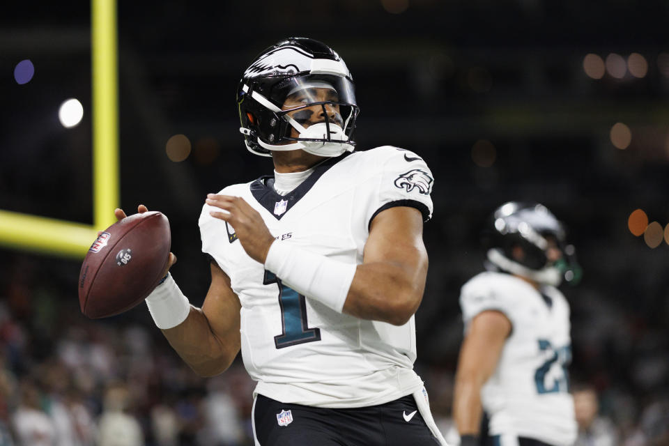 SÃO PAULO, BRAZIL – SEPTEMBER 6: Quarterback Jalen Hurts #1 of the Philadelphia Eagles warms up before an NFL football game against the Green Bay Packers at Arena Corinthians on September 6, 2024 in Sao Paulo, Brazil. (Photo by Brooke Sutton/Getty Images)