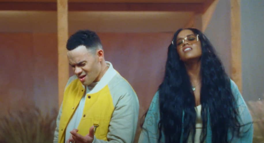 Youtube: H.E.R., Tauren Wells – Hold Us Together (Hope Mix (Official Video))