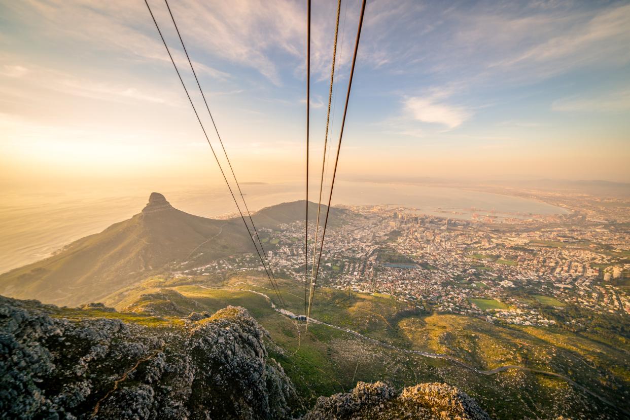 Cape Town visitors can take the Table Mountain cableway to reach an elevation of 3,501 feet - (C)2015 Chiara Salvadori, all rights reserved