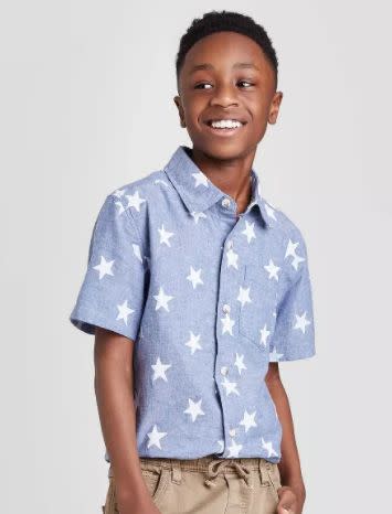 Find this boys button-down for $13 at <a href="https://yhoo.it/2NEvnzp" target="_blank" rel="noopener noreferrer">Target</a>.