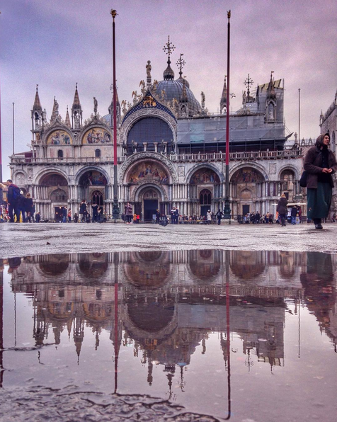 15. Plaza de San Marcos (Venecia) Siempre llena de palomas, turistas y cafés al aire libre, la “piazza” como se la conoce localmente, es la única en toda la ciudad de Venecia. Foto: Instagram / @barbarakulaga