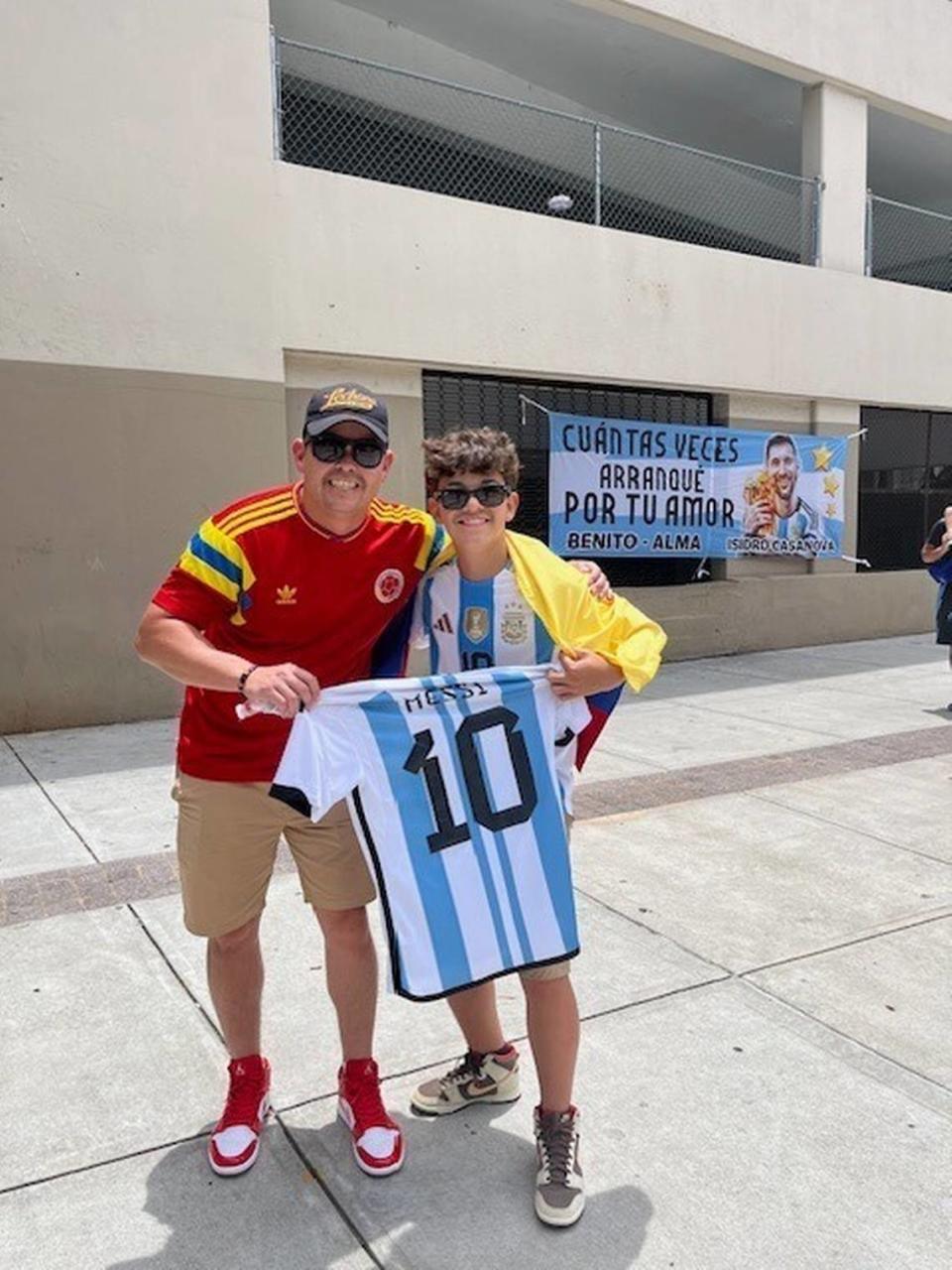 Juan José Montes y su hijo Jerónimo son fans colombianos, pero también seguidores incondicionales de Lionel Messi. Animarán a ambos equipos a llegar a la final de la Copa América.