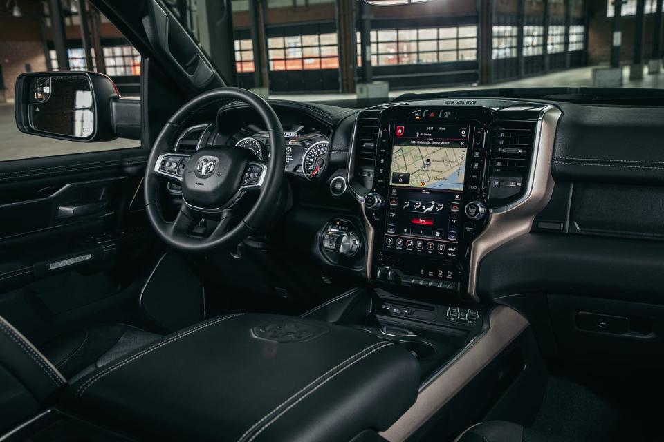 <p>Even more than the rapidly escalating towing wars, ultraluxe cabin fittings are the fastest-developing front in the full-size pickup olympics.</p>