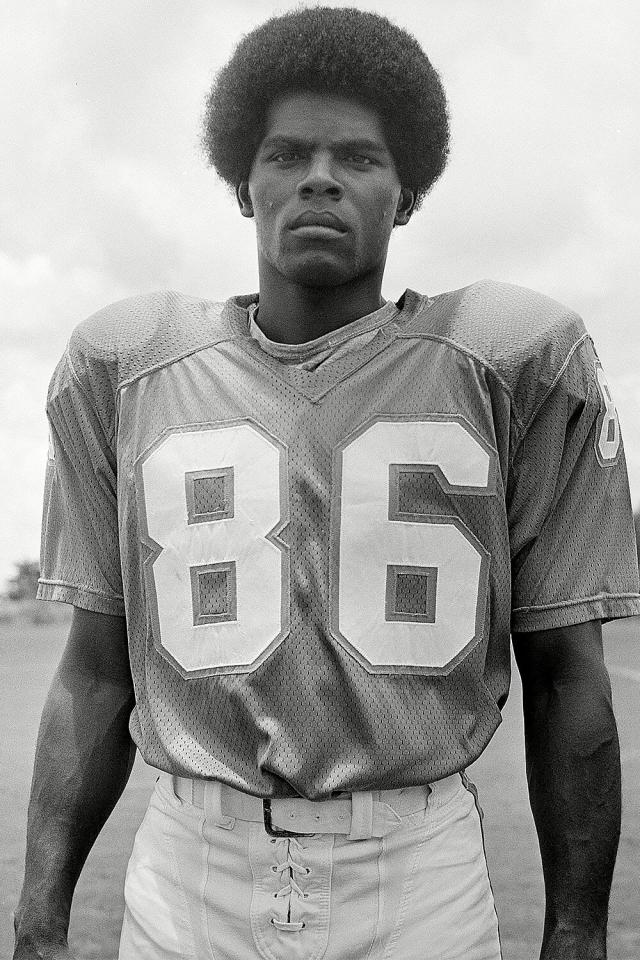 Broncos mourn the passing of Marlin Briscoe, modern pro football's first  Black starting quarterback