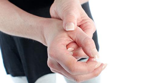 7 Reasons Your Fingers Are Swollen