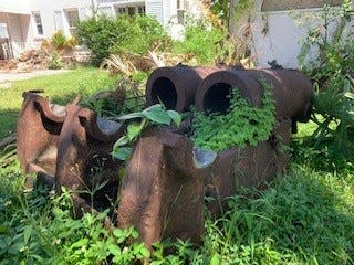 Mangonia, north of downtown West Palm Beach, had a busy shipyard from the 1890s to 1925 near what is called Gale's Point. In 2018, an archaeological dig uncovered a steam engine block, boiler and flywheel.