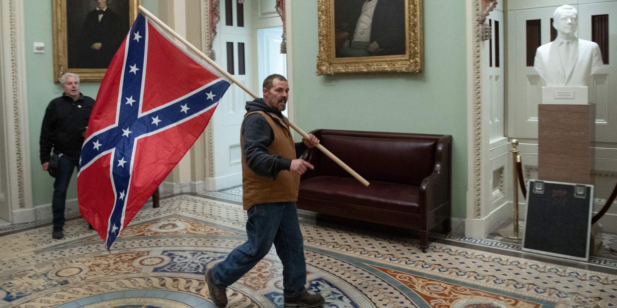 capitol coup confederate flag