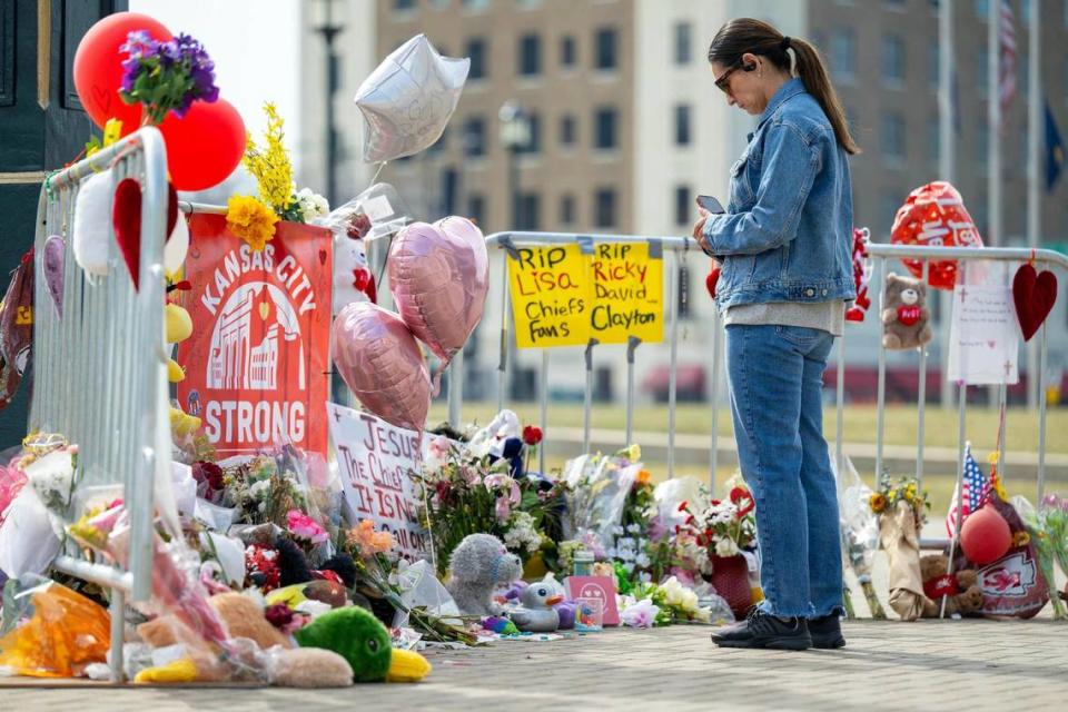 Elizabeth Lopez of Liberty stopped at a memorial set up in a Union Station parking lot and paid her respects to her friend Lisa Lopez-Galvan. One week earlier, Lopez-Galvan was killed in the mass shooting at the Chiefs Super Bowl rally there.