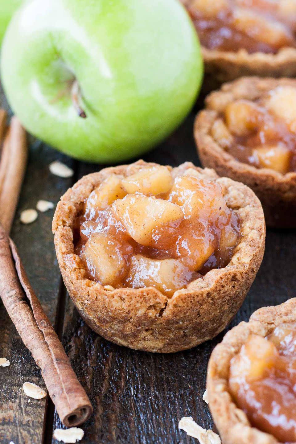 Apple Cobbler Cookie Cups