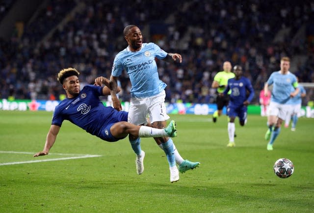 Raheem Sterling struggled to find a way past Reece James