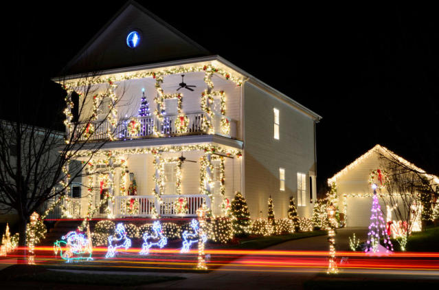 60 Best Outdoor Christmas Lights Ideas