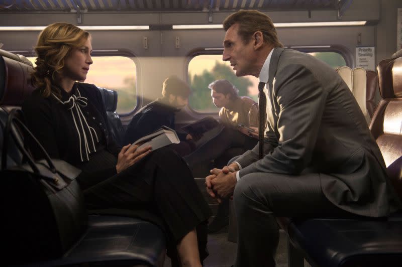 Vera Farmiga and Liam Neeson in „The Commuter”. (Bild: Lionsgate)