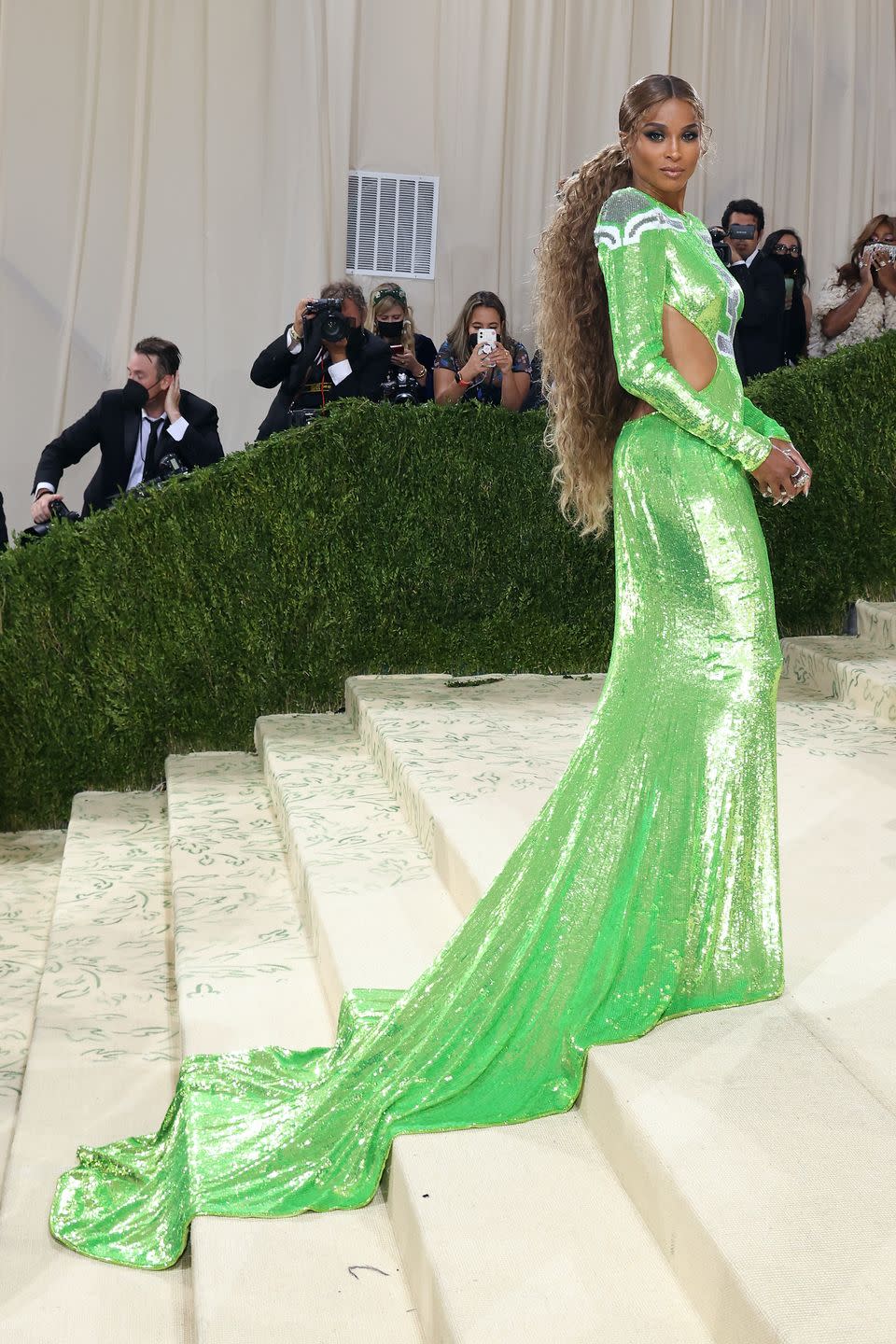 the 2021 met gala celebrating in america a lexicon of fashion arrivals