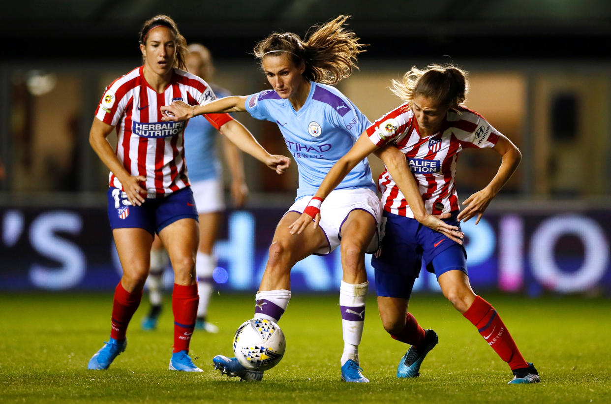  Manchester City's Jill Scott in action with Atletico Madrid's Laia Aleixandri   Action Images via Reuters/Jason Cairnduff