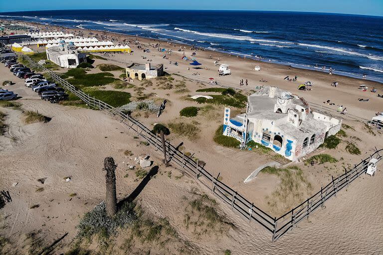 Cabo Blanco, en la zona norte de Pinamar, abandonado hace años