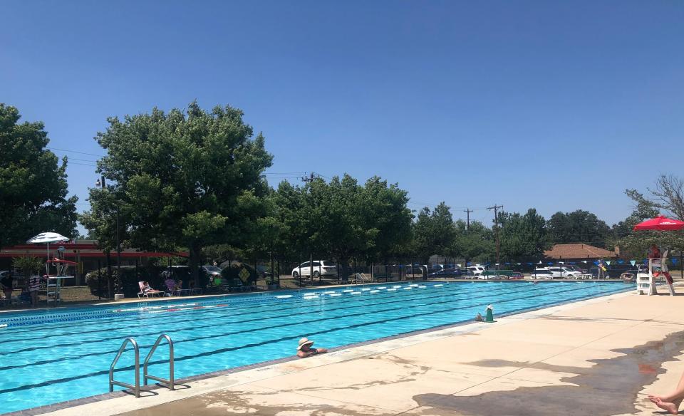 The Williams Drive Pool in Georgetown, like other municipal pools in the city, allows swimmers to wear thongs. Georgetown is the only large city in Williamson County that allows the tiny bikini bottoms in its pools.