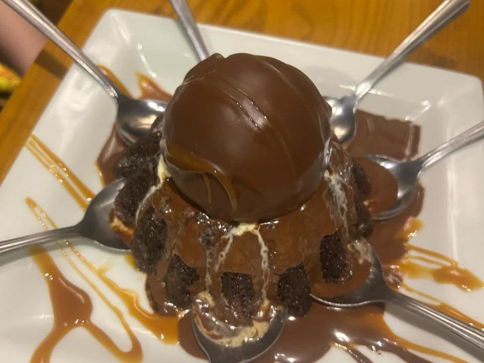 chilis lava cake