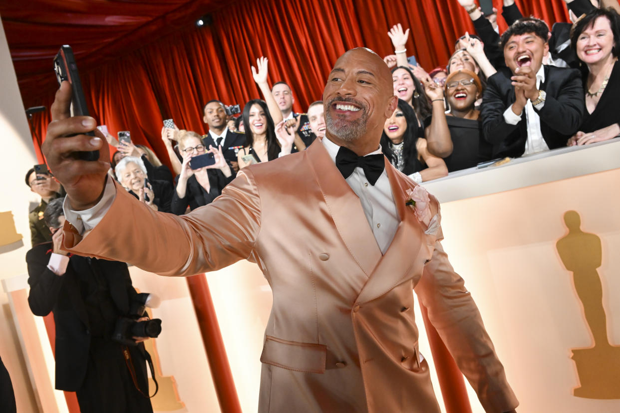 Die Zeiten, in denen Dwayne Johnson unerkannt vor die Tür gehen konnte, sind lange vorbei. (Bild: Michael Buckner/Variety via Getty Images)