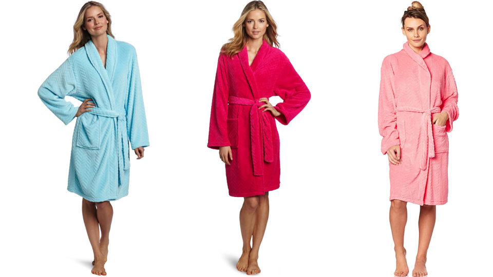 Hotel Spa Collection Herringbone Textured Plush Robe. Images via Amazon.