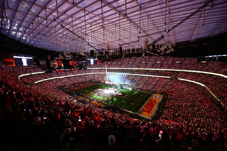 AMFOOT-SUPERBOWL-CHIEFS-49ERS-ENTERTAINMENT-HALFTIME-MUSIC-USHER