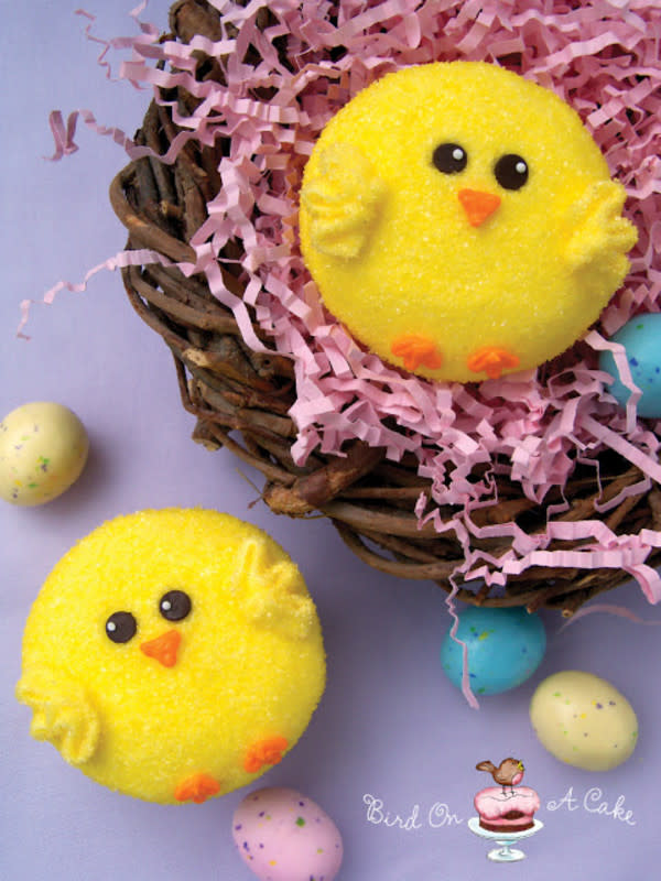 <p>Bird on a Cake</p><p>These Easter Chick Cupcakes are easy to make and seriously so cute!</p><p><strong>Get the recipe: <a href="http://birdonacake.blogspot.com/2012/03/adorable-easter-chick-cupcakes.html" rel="nofollow noopener" target="_blank" data-ylk="slk:Easy Easter Chick Cupcakes;elm:context_link;itc:0;sec:content-canvas" class="link ">Easy Easter Chick Cupcakes</a></strong></p>