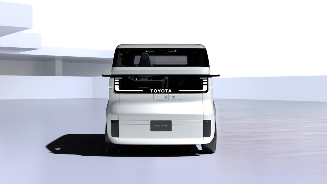  Toyota Kayoibako concept. 