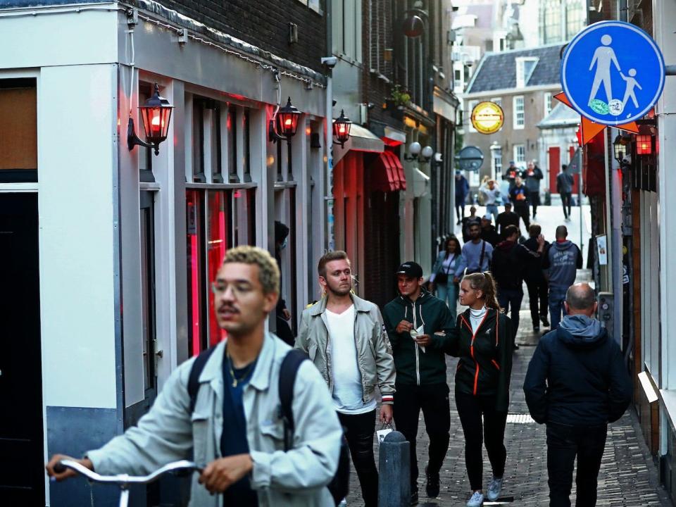 red light district amsterdam