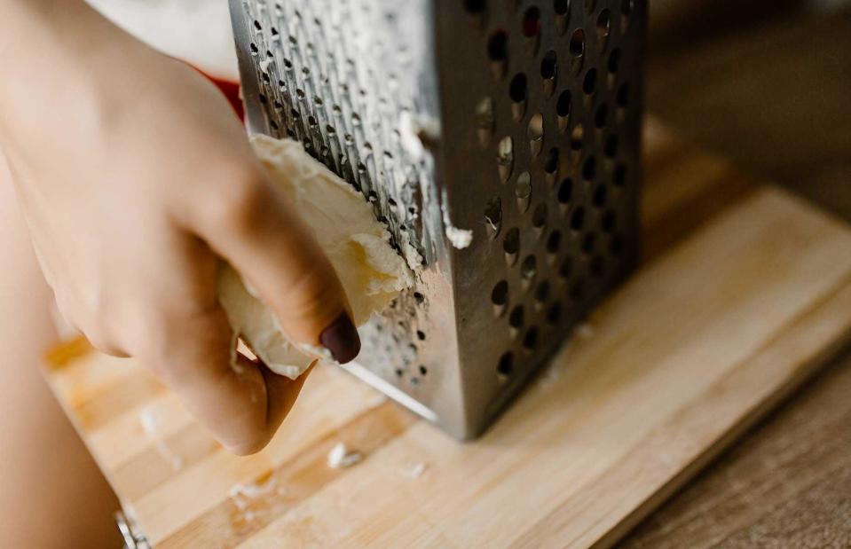 Dieser Trick hilft bei harter Butter. (Bild: Shunevych Serhii/Shutterstock)