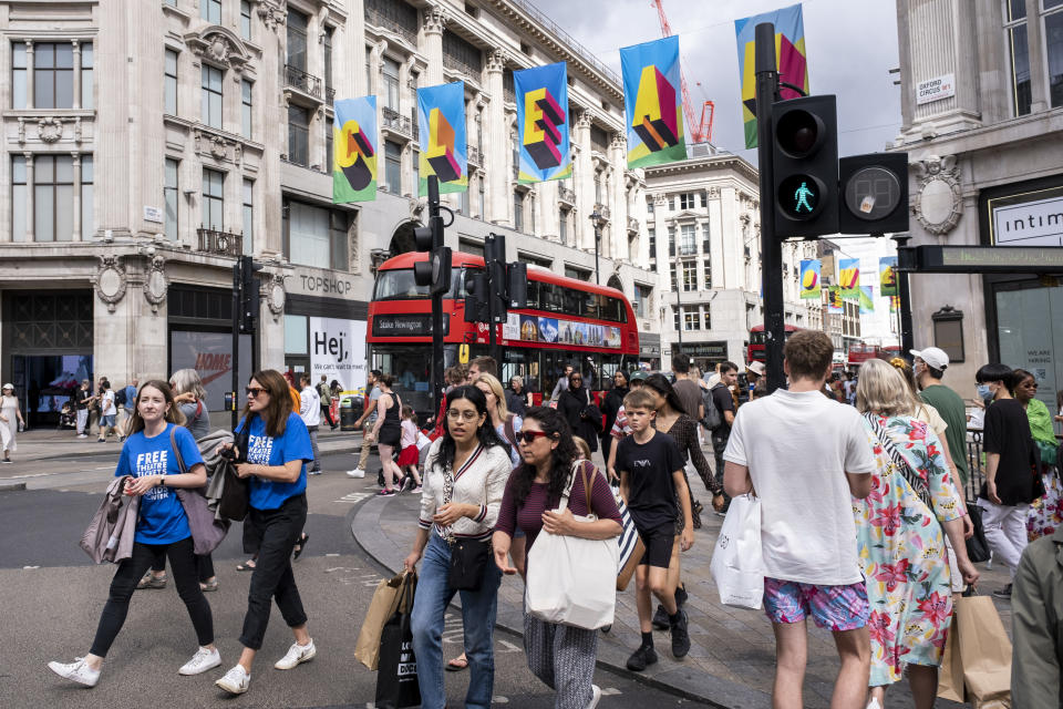 UK economy Shoppers and visitors out on Oxford Street on 23rd August 2022 in London, United Kingdom. Oxford Street is a major retail centre in the West End of the capital and is Europes busiest shopping street with around half a million daily visitors to its approximately 300 shops, the majority of which are fashion and high street clothing stores. (photo by Mike Kemp/In Pictures via Getty Images)