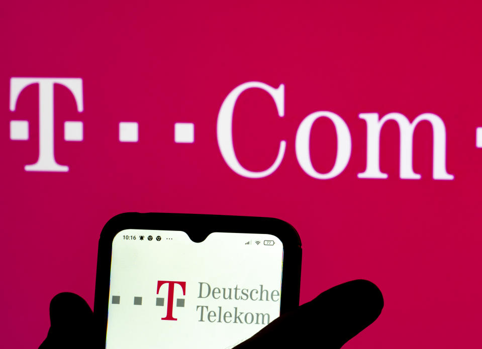 Telekom-Kunden stehen aktuell im Fokus von Betrügern. (Bild: Getty Images)