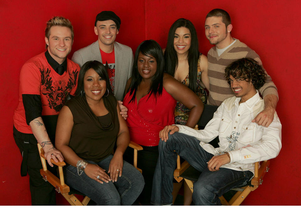 The final seven contestants remaining on the 6th season of American Idol.