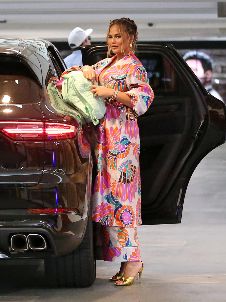 Chrissy Teigen goes shopping with her family. - Credit: carlosmaidanaphotography/MEGA