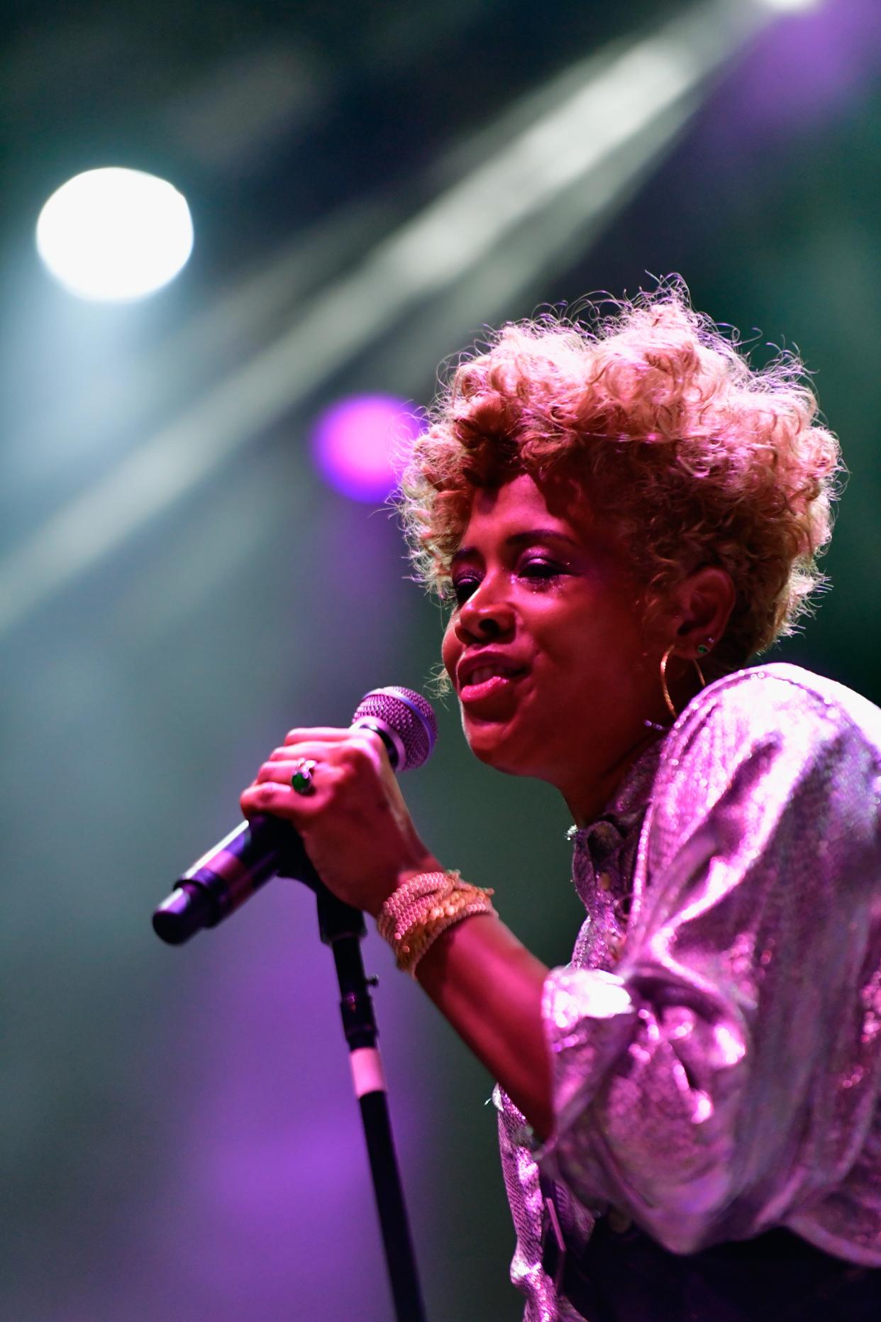 Kelis performs on the Flog Stage during day 2 of Camp Flog Gnaw Carnival 2017 on Oct. 29, 2017.