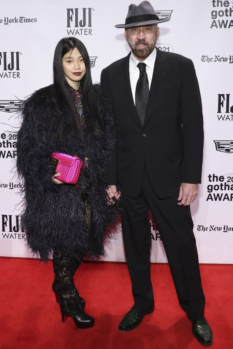 Riko Shibata y Nicolas Cage, en la entrega de los Gotham Awards 2021