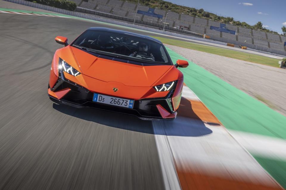 2023 Lamborghini Huracán Tecnica - Photos From Every Angle