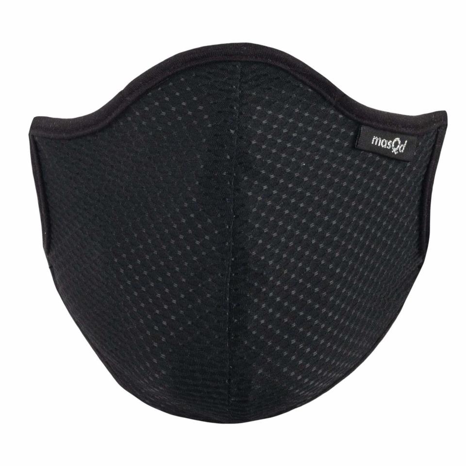 MasQd Ultra Sport Mask - $14 CAD/$11 USD (originally $34 CAD/$27 USD)