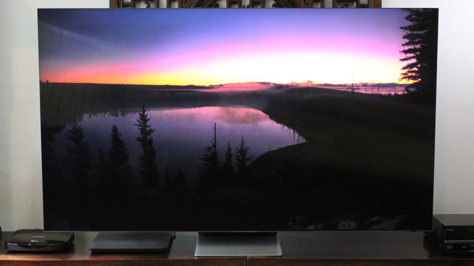 Samsung QN900B 8K TV