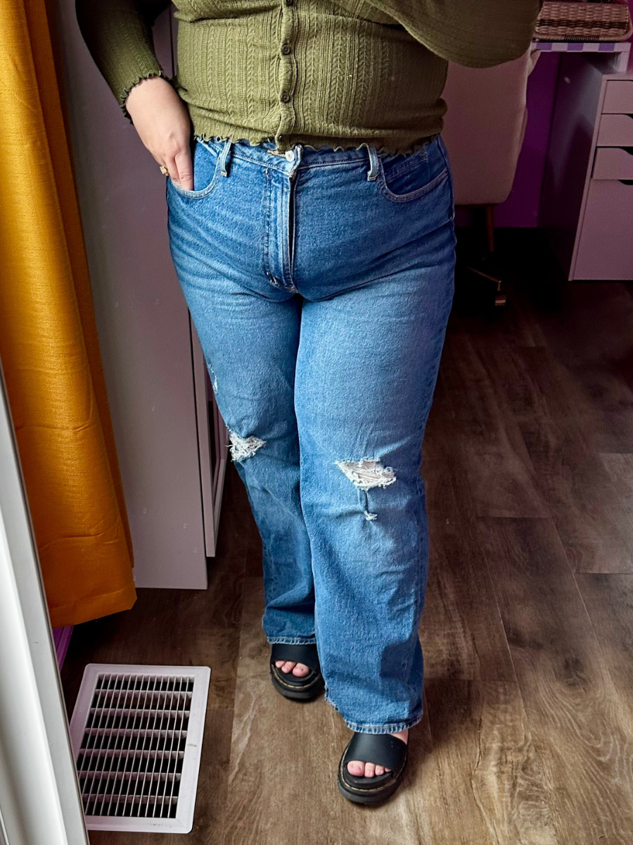 Extra High-Waisted Sky-Hi Wide-Leg Jeans (Photo via Author)