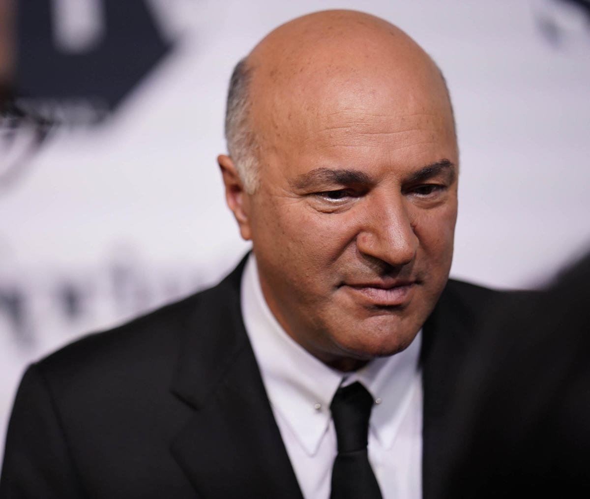 Kevin O’Leary Has Strong Thoughts About Warren Buffett’s  Billion