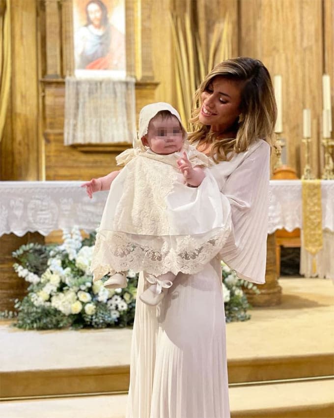 Helena Aldea con su hija Galatea